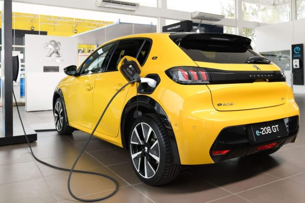 Carros Elétricos Ganham Espaço no Mercado Brasileiro